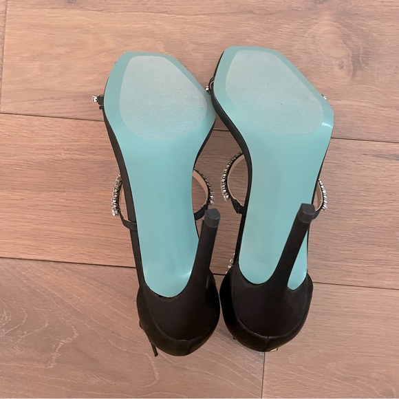 NWOB Blue by Betsey Johnson Elisa Black Satin Rhinestone Strap Heels Size 7 - Picture 5 of 5